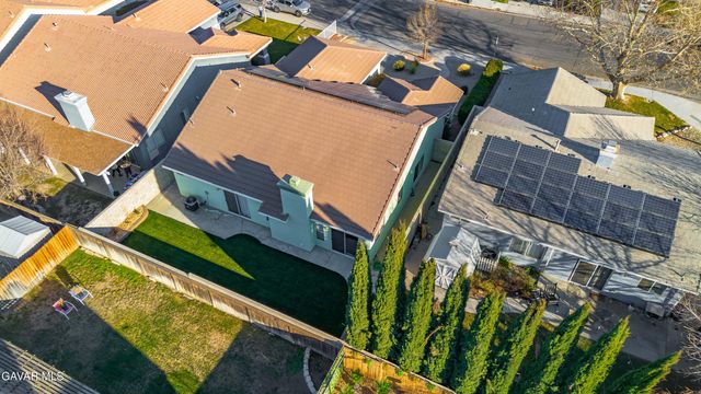 45641 Knightsbridge Street, Lancaster, CA 93534