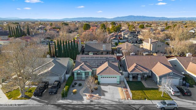 45641 Knightsbridge Street, Lancaster, CA 93534