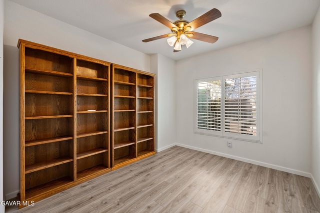 45641 Knightsbridge Street, Lancaster, CA 93534