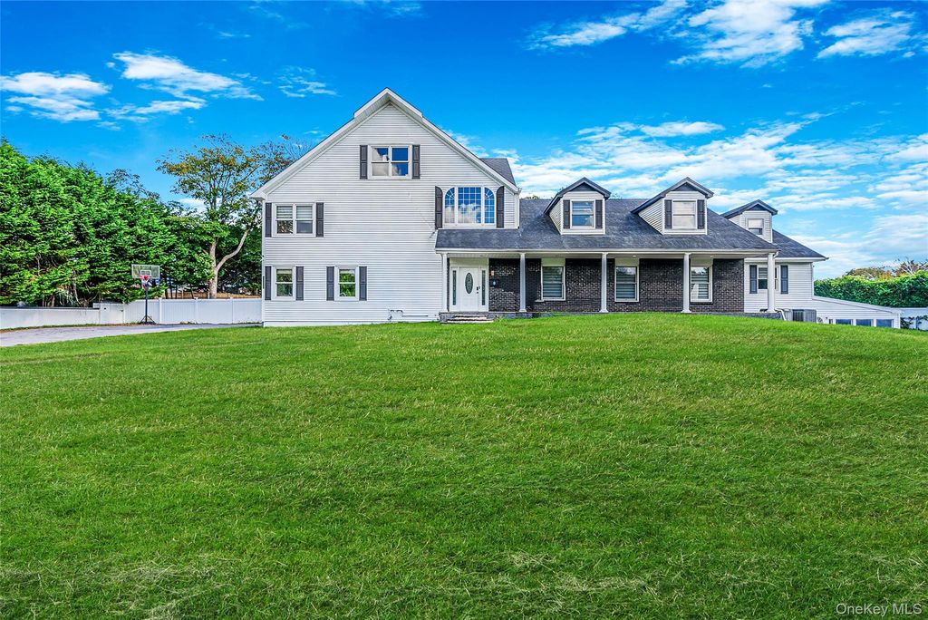 345 Durkee Lane, East Patchogue, NY 11772 — exterior