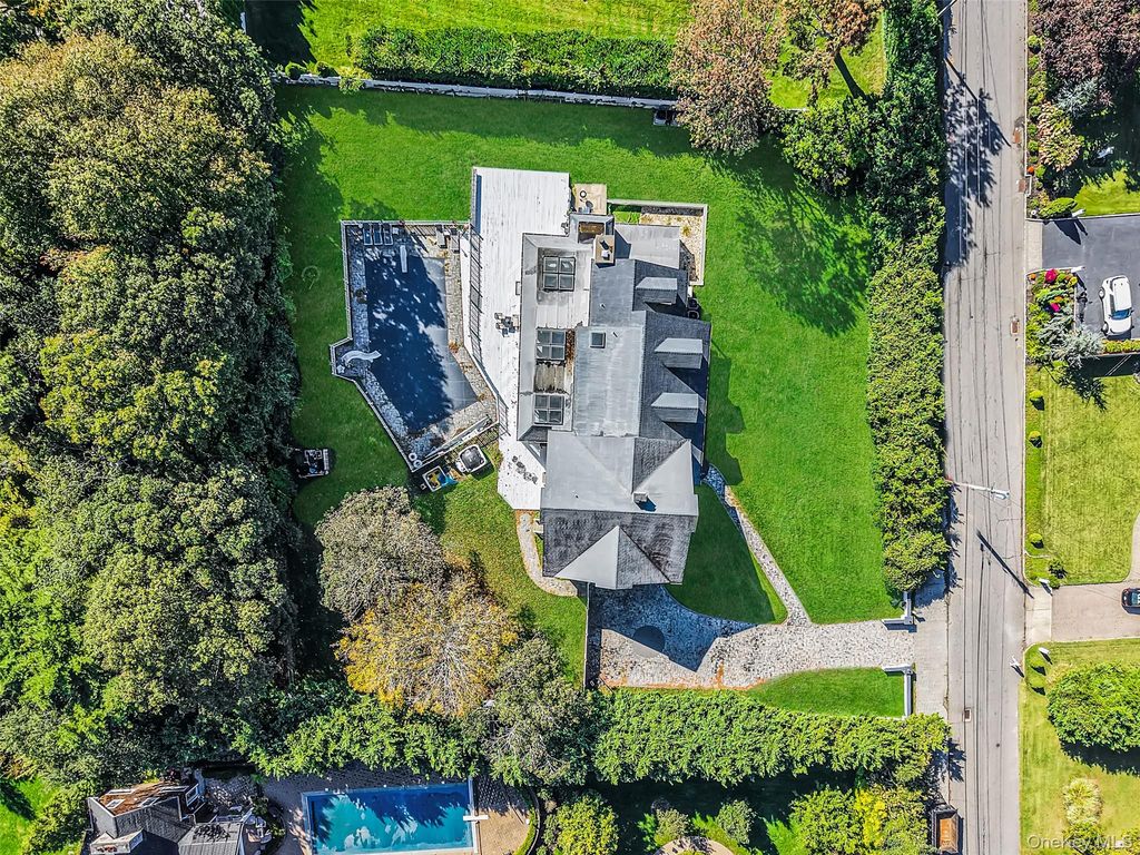 345 Durkee Lane, East Patchogue, NY 11772 — photo 4