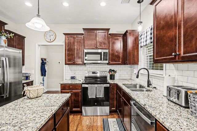 218 Planters Ridge Drive, Pikeville, NC 27863