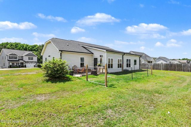 218 Planters Ridge Drive, Pikeville, NC 27863
