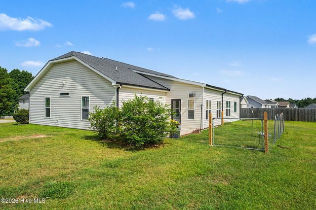 218 Planters Ridge Drive, Pikeville, NC 27863