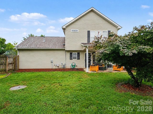 2243 Oakhurst Court, Kannapolis, NC 28081