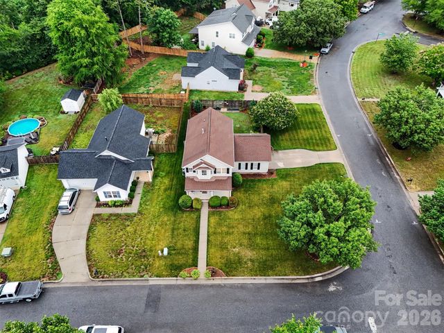 2243 Oakhurst Court, Kannapolis, NC 28081