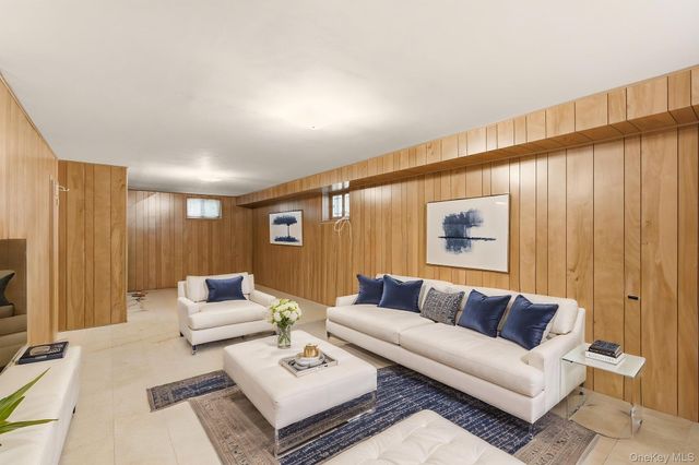 18044 Grand Central Parkway, Jamaica, NY 11432