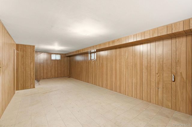 18044 Grand Central Parkway, Jamaica, NY 11432