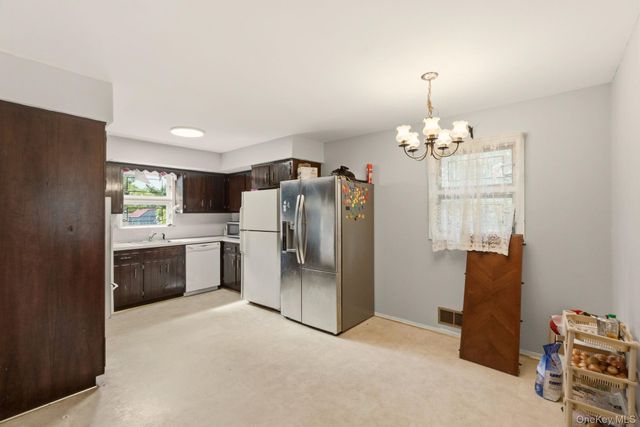 18044 Grand Central Parkway, Jamaica, NY 11432