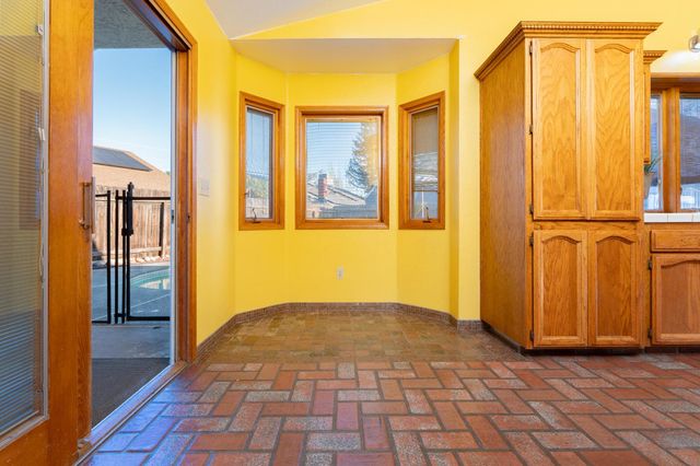 2054 Irving Circle, Tulare, CA 93274