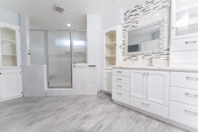 2054 Irving Circle, Tulare, CA 93274