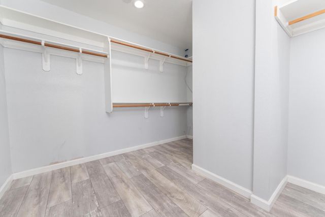 2054 Irving Circle, Tulare, CA 93274