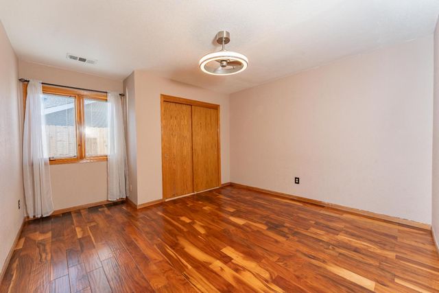 2054 Irving Circle, Tulare, CA 93274