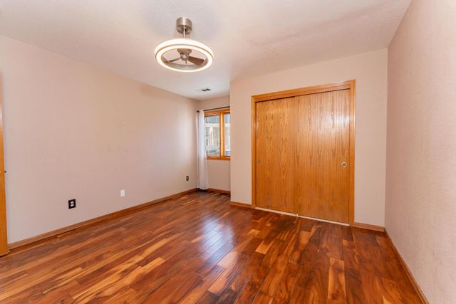 2054 Irving Circle, Tulare, CA 93274