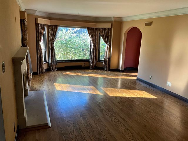 2221 Carroll Road, Bay City, MI 48708