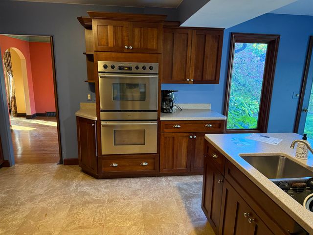 2221 Carroll Road, Bay City, MI 48708