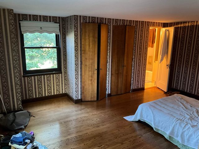 2221 Carroll Road, Bay City, MI 48708