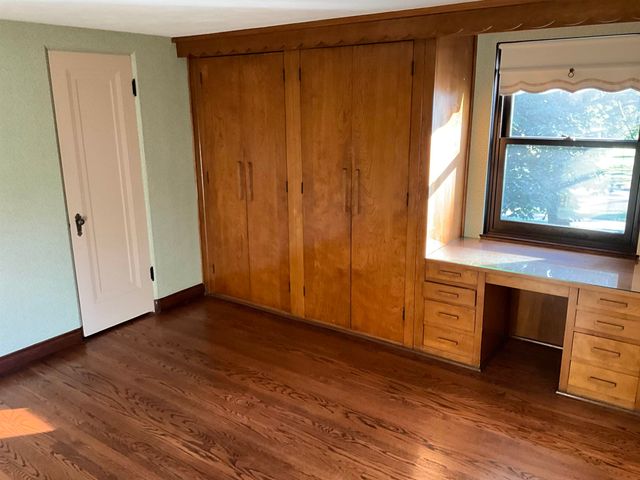 2221 Carroll Road, Bay City, MI 48708