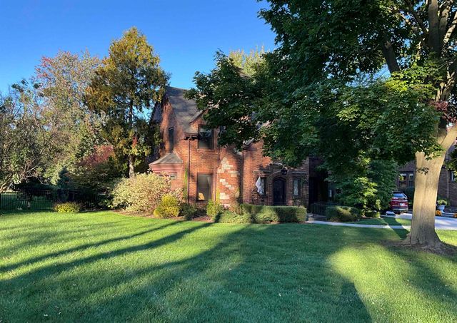 2221 Carroll Road, Bay City, MI 48708