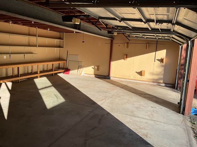 2221 Carroll Road, Bay City, MI 48708