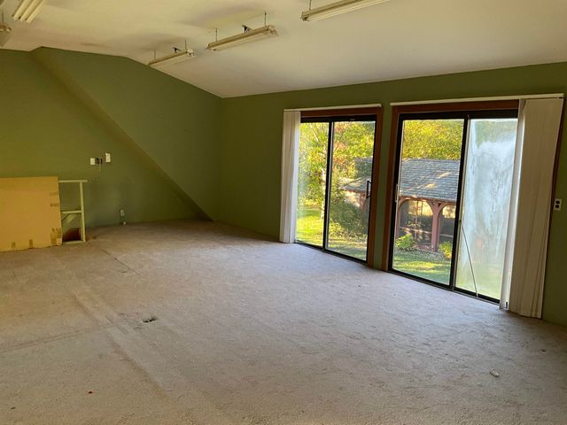 2221 Carroll Road, Bay City, MI 48708