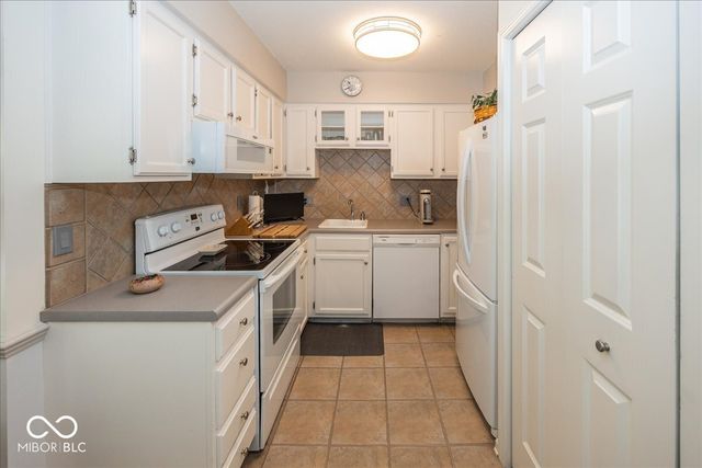 541 W Hunters Drive C, Carmel, IN 46032