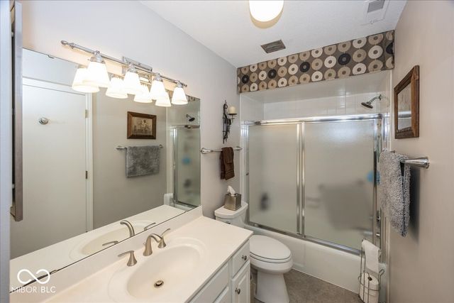 541 W Hunters Drive C, Carmel, IN 46032