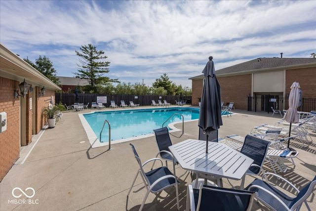 541 W Hunters Drive C, Carmel, IN 46032