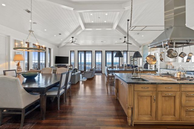 186 Banfill Street, Santa Rosa Beach, FL 32459