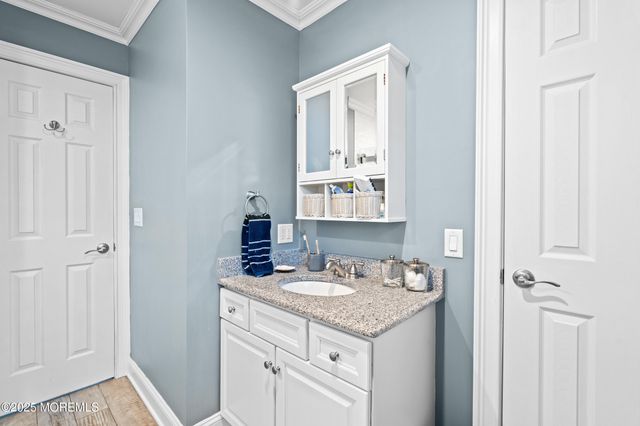 1641 Holbrook Street, Oakhurst, NJ 07755