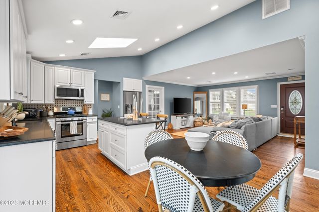 1641 Holbrook Street, Oakhurst, NJ 07755