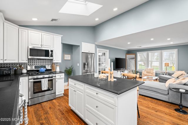 1641 Holbrook Street, Oakhurst, NJ 07755