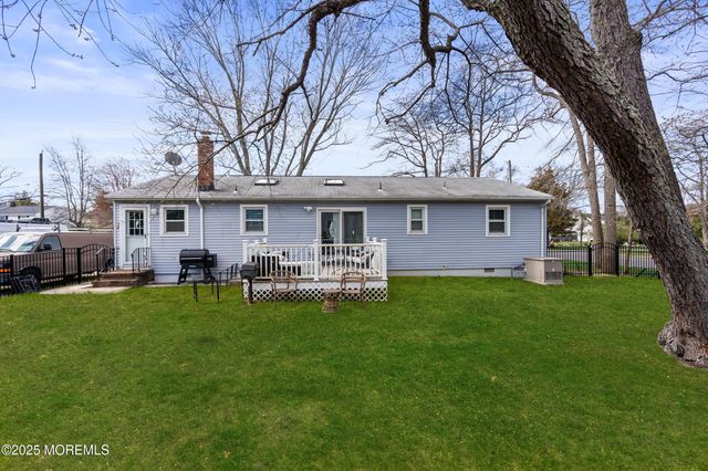 1641 Holbrook Street, Oakhurst, NJ 07755