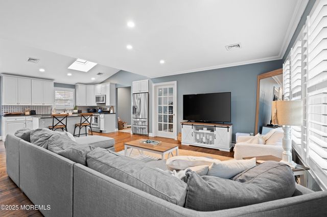 1641 Holbrook Street, Oakhurst, NJ 07755