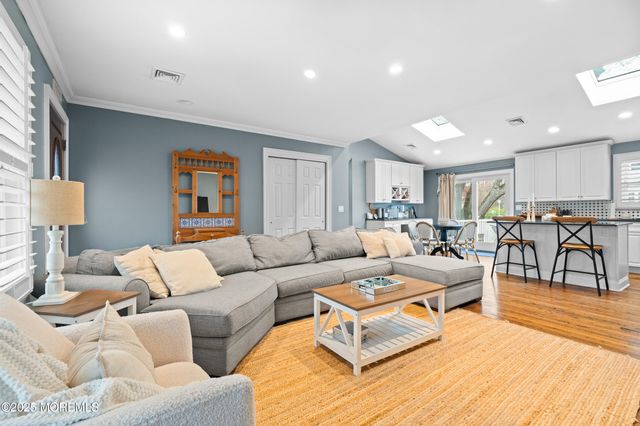 1641 Holbrook Street, Oakhurst, NJ 07755