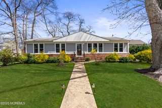 1641 Holbrook Street, Oakhurst, NJ 07755