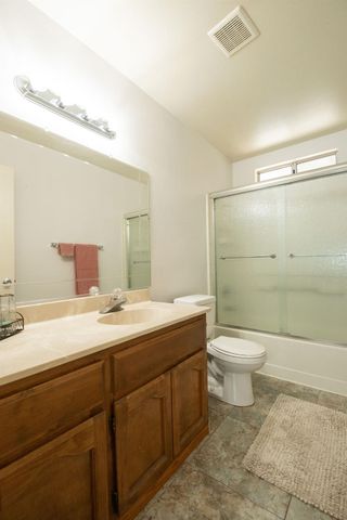 5819 Terminal Ave, Riverbank, CA 95367