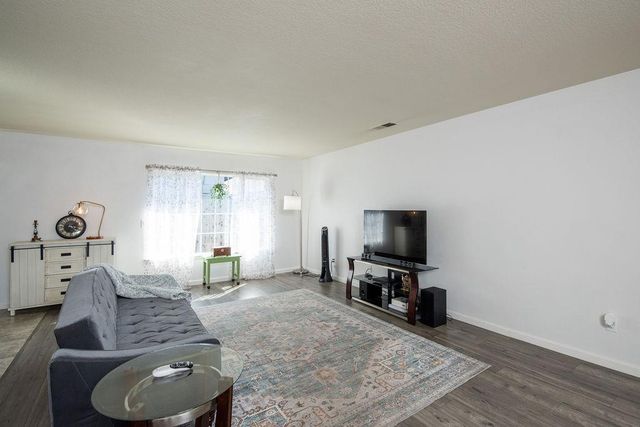 5819 Terminal Ave, Riverbank, CA 95367