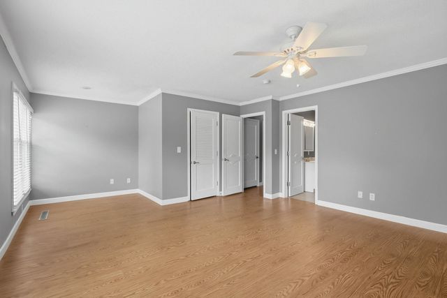 3215 E Locust Street B2-76, Davenport, IA 52803