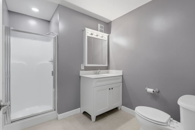 3215 E Locust Street B2-76, Davenport, IA 52803