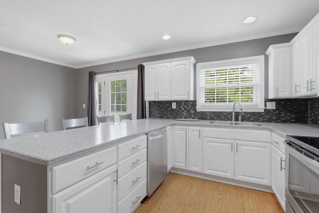 3215 E Locust Street B2-76, Davenport, IA 52803
