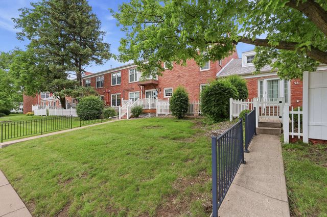 3215 E Locust Street B2-76, Davenport, IA 52803