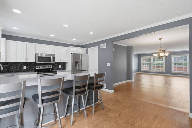 3215 E Locust Street B2-76, Davenport, IA 52803