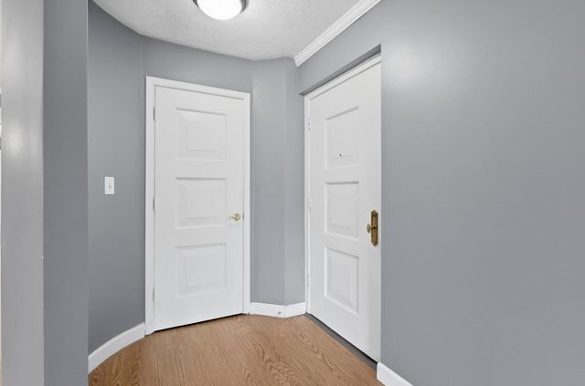 3215 E Locust Street B2-76, Davenport, IA 52803