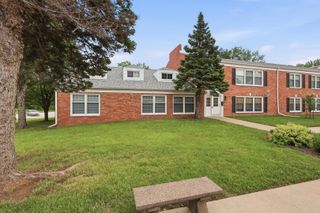 3215 E Locust Street B2-76, Davenport, IA 52803
