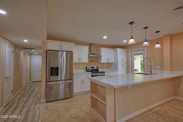 3 W DEL RIO Drive, Tempe, AZ 85282