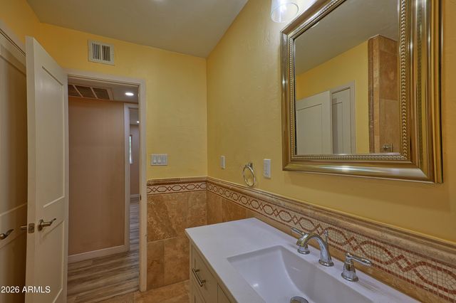 3 W DEL RIO Drive, Tempe, AZ 85282