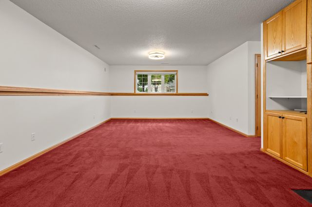 3801 20th Street S, Fargo, ND 58104