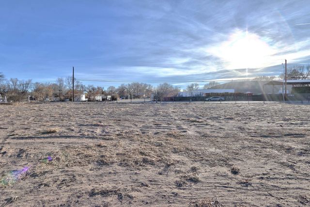 W Meadowlark Lane, Corrales, NM 87048