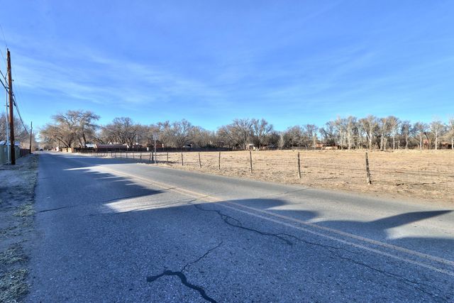 W Meadowlark Lane, Corrales, NM 87048
